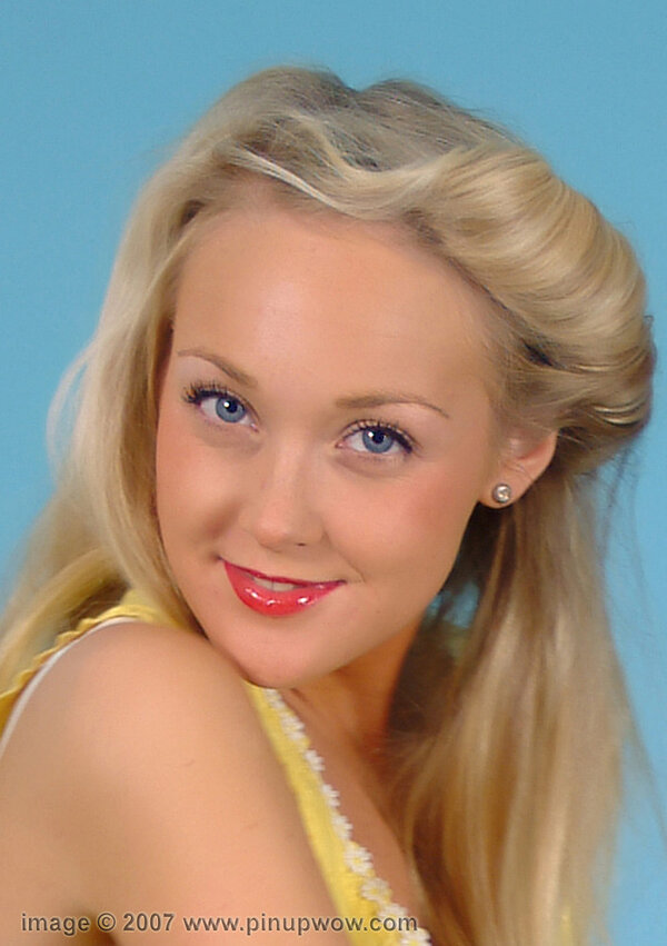 Элиза, 24